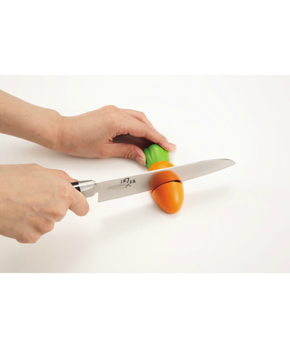 キッチン オンライン限定 関孫六 茜三徳＆キッチン鋏セット ｾｷﾏｺﾞﾛｸﾎｳ