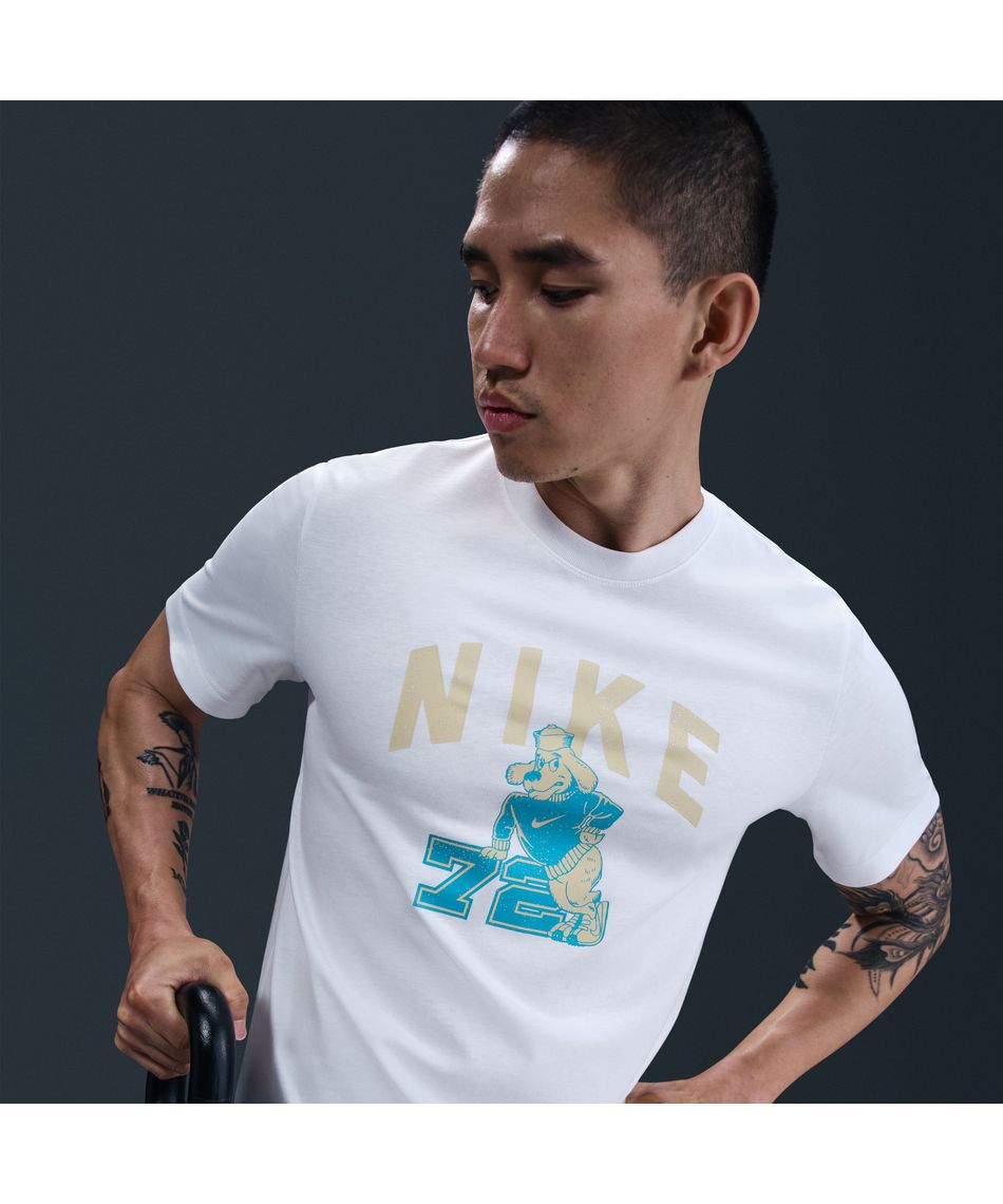 【NIKE】ドルフィン バック グラフィック Tシャツ 2色 関税込み NIKE】ドルフィン バック グラフィック Tシャツ 2色 関税込み
