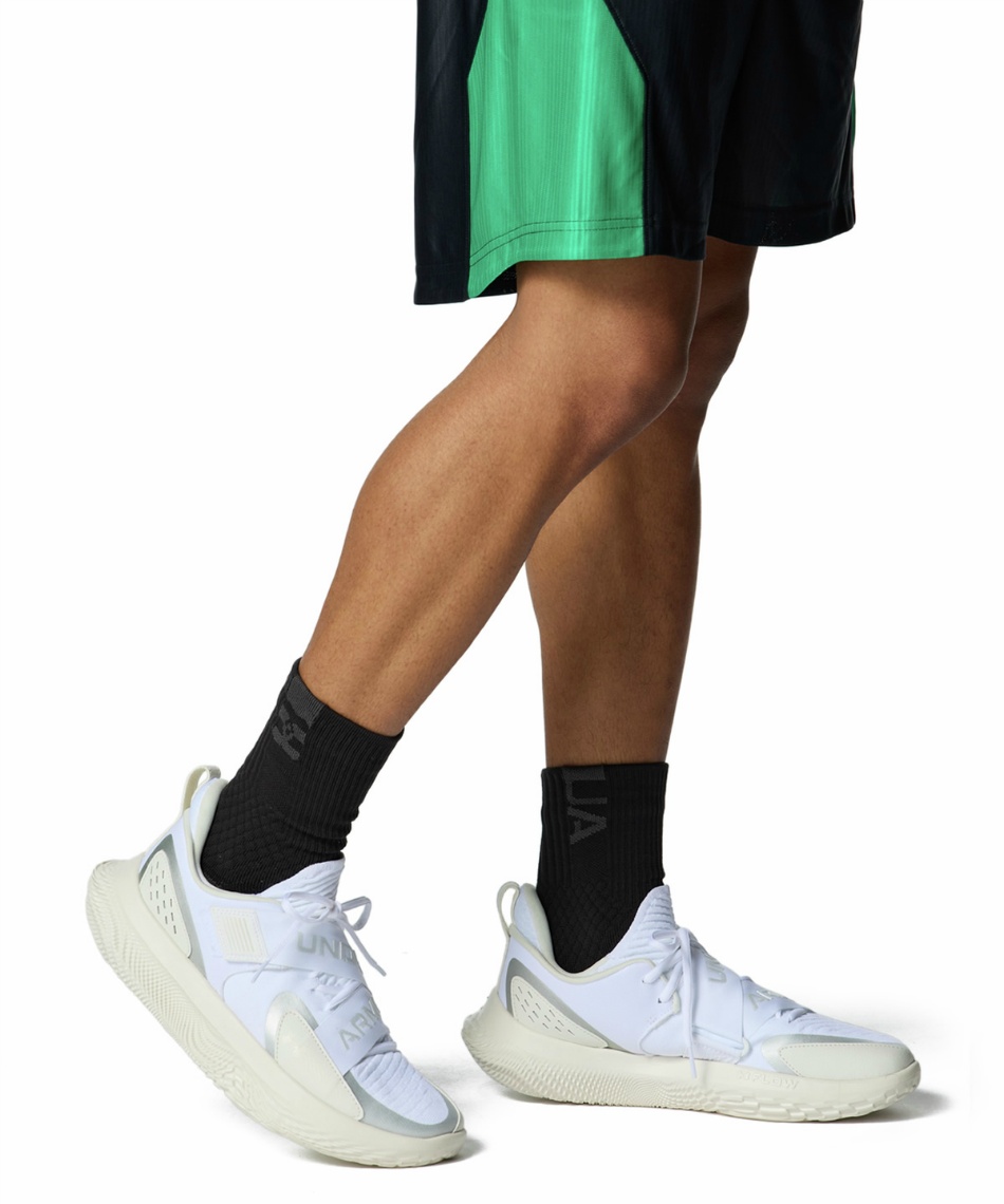 バスケットシューズ UA FLOW FUTR X 4 JET SETTER 3028832-100