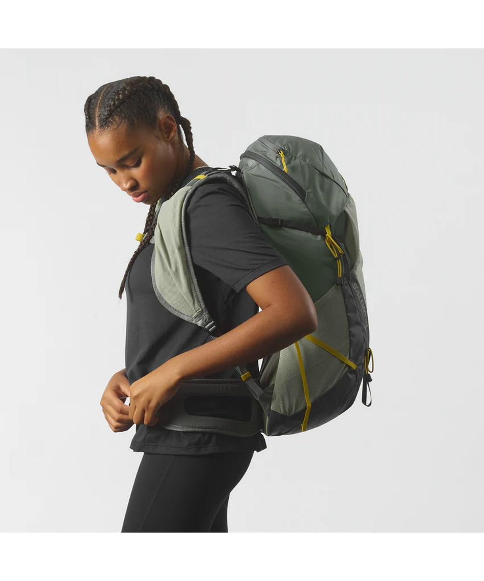 バッグ SALOMON AEROTREK 30 M/L Salomon Aerotrek 30 daypack review: a great lightweight