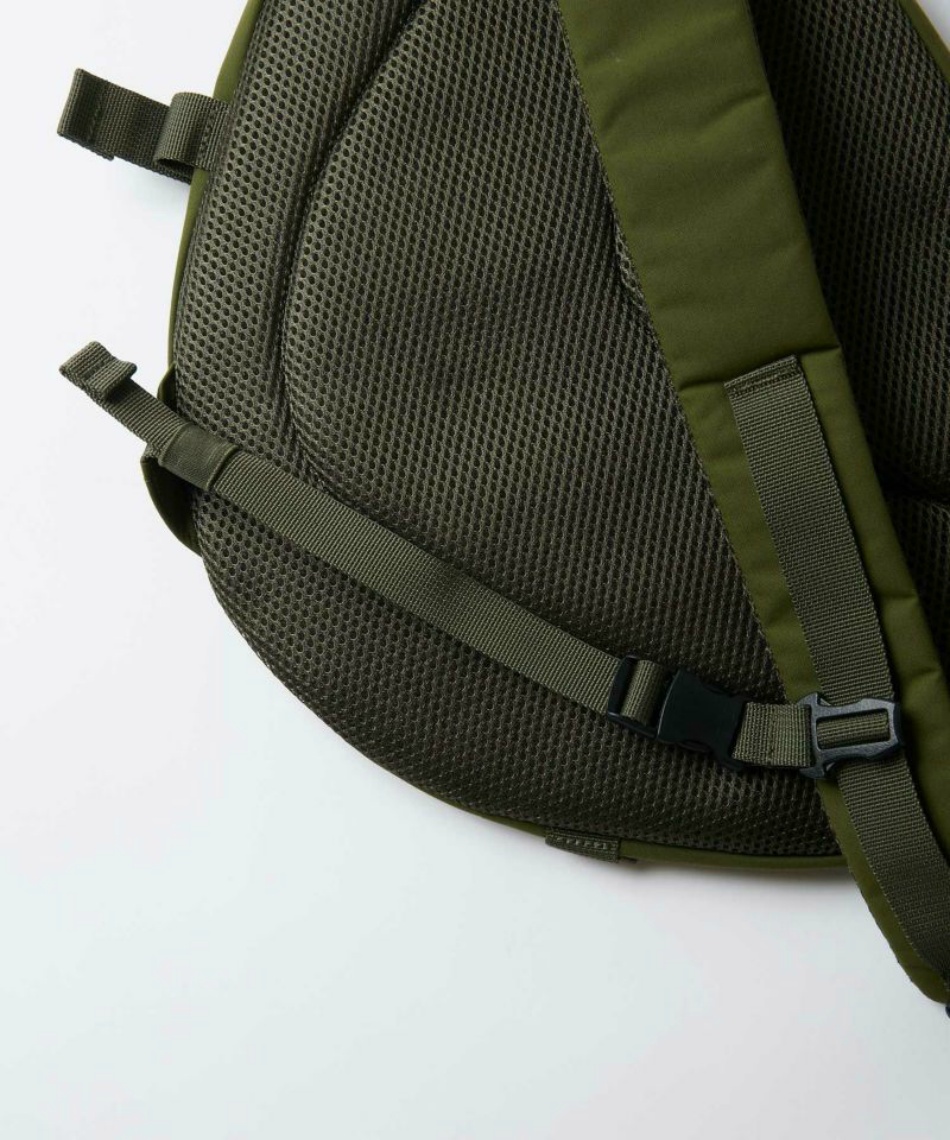 TAD GEAR　ファストパック　ライトスピード　MEグリーン　コーデュラ The Travel Tote - Emerald Green – MAISON de SABRÉ