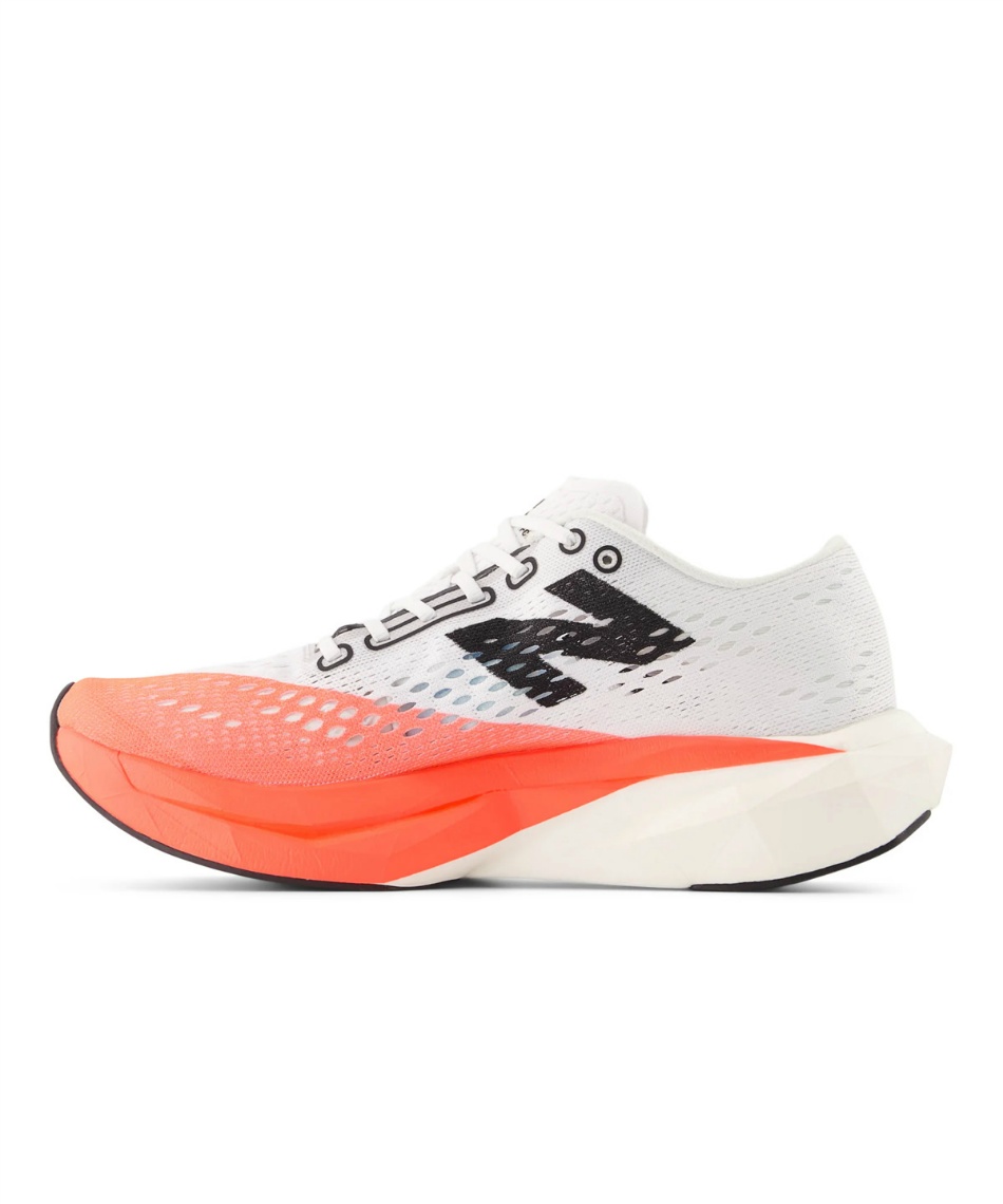 りゅうれんページです＾＾ ランニングシューズ フューエルセル スーパーコンプ ペーサー WFCRRCU2