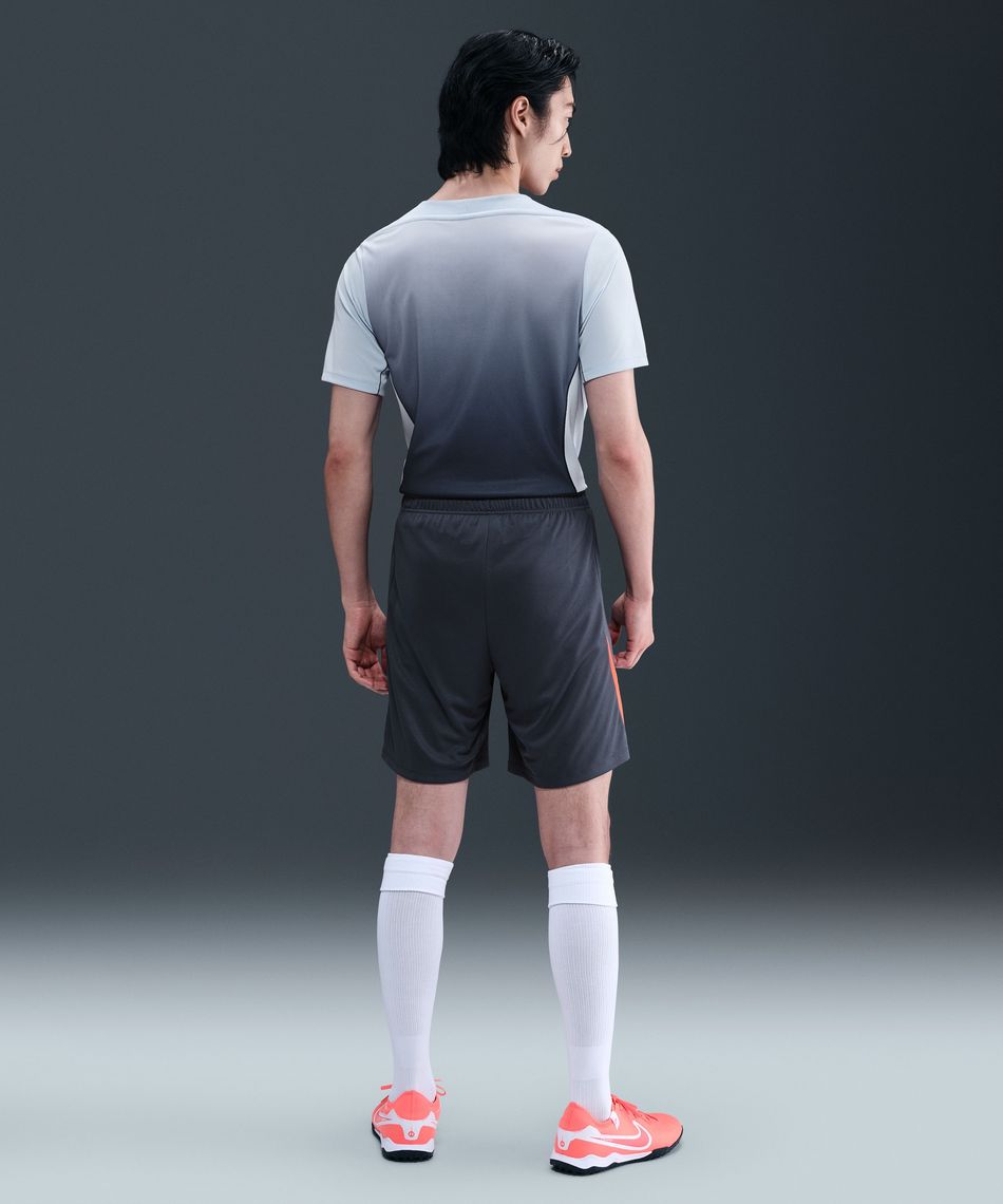 Nike サッカーウェア 長袖シャツとショートパンツセット 9 Nike サッカーウェア 長袖シャツとショートパンツセット 9