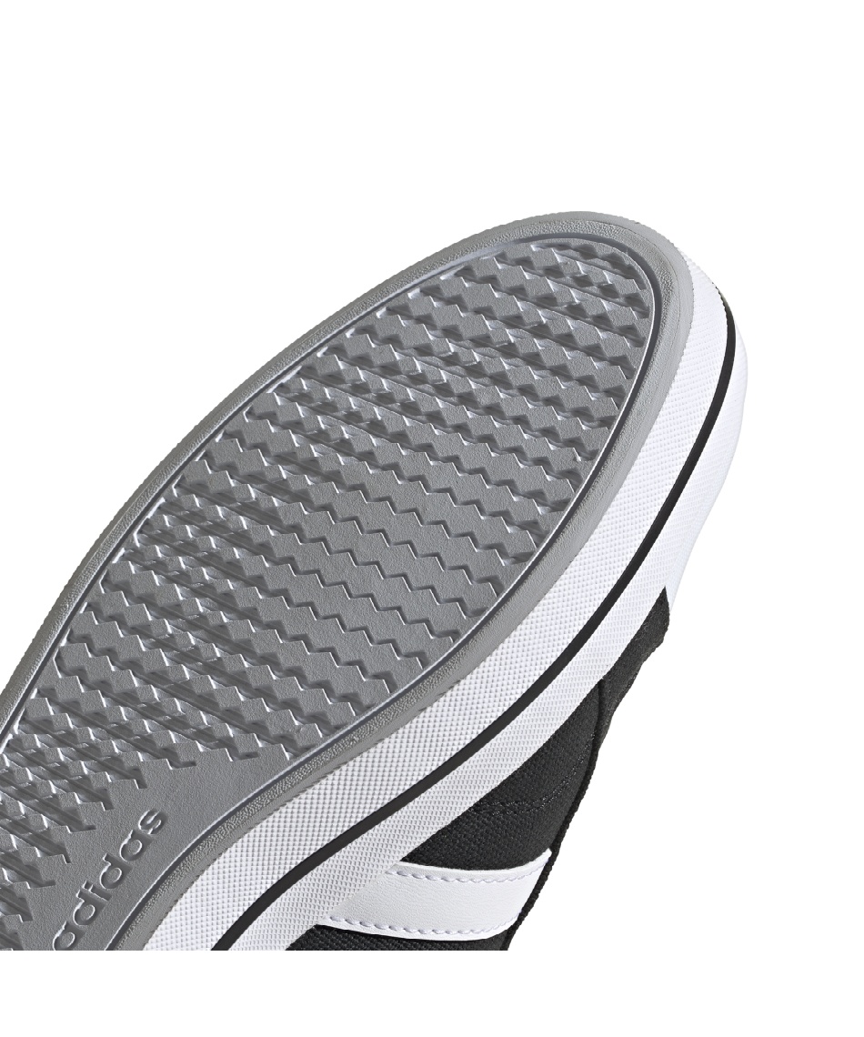 アディダス(adidas) スニーカー BRAVADASKATE ブラバダスケート