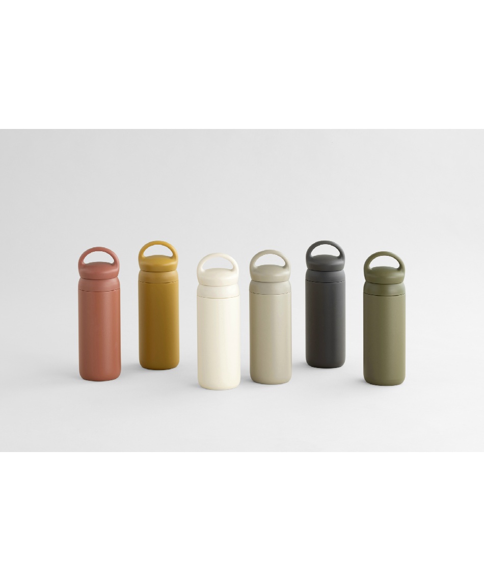 新品未使用　glossier タンブラー 水筒 水筒 すいとう デイオフタンブラー 500ml 21096 ﾀﾞｰｸｸﾞﾚｰ | スポーツ