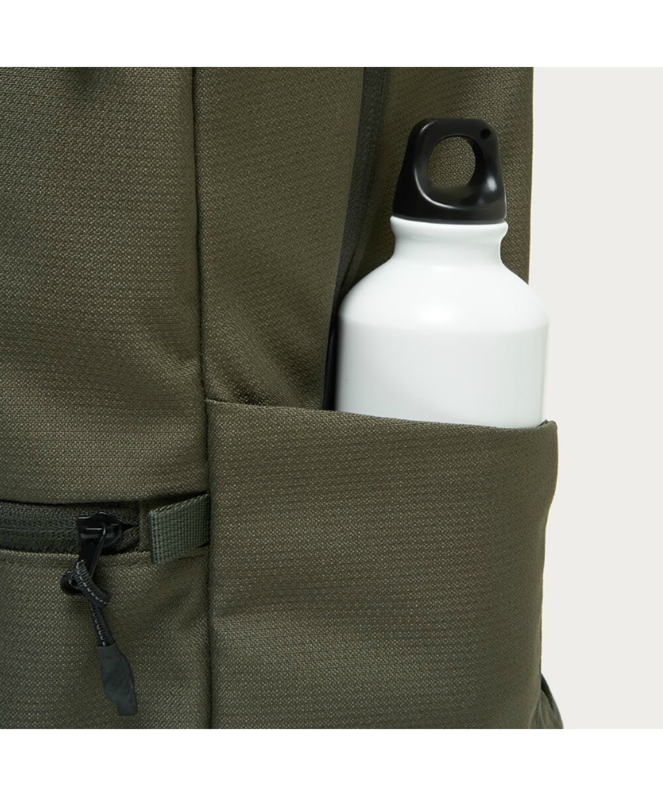 バックパック ESSENTIAL LT DAYPACK M 8.0 FW FOS901827【国内正規品