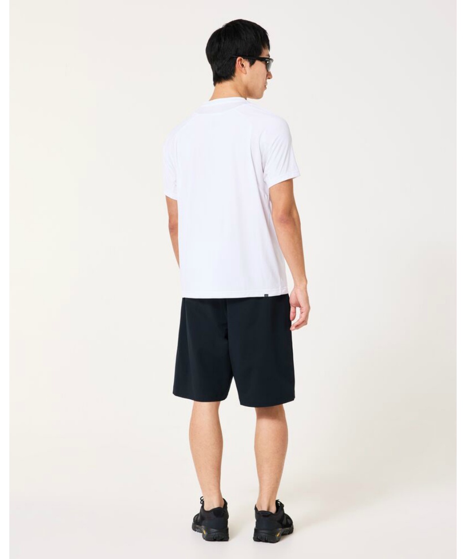 オークリー(OAKLEY) ハーフパンツ FOUNDATIONAL TECH SHORTS 1.0