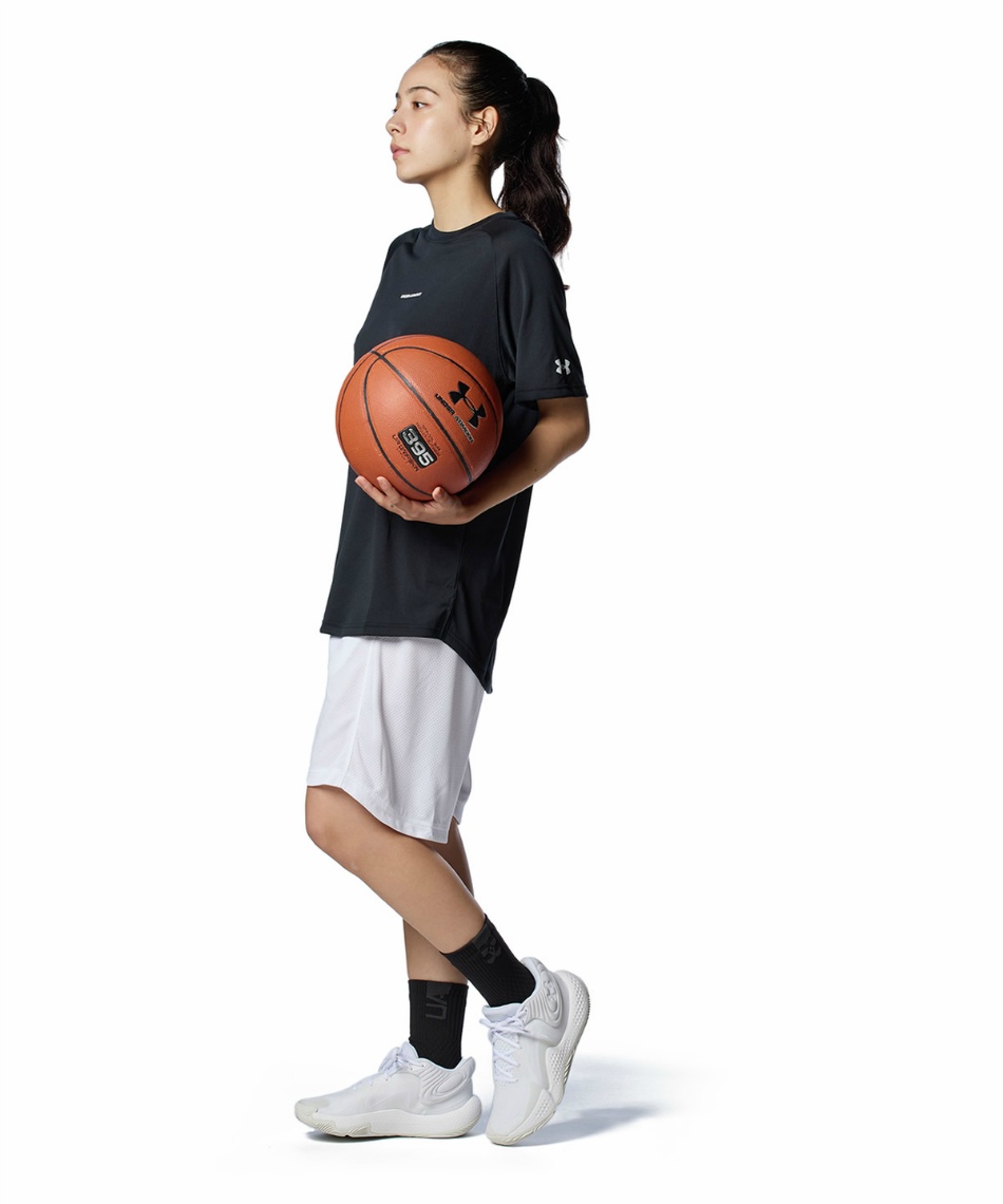 バスケットシューズ UAスポーン6 ミッド 3027647-102 | スポーツ用品