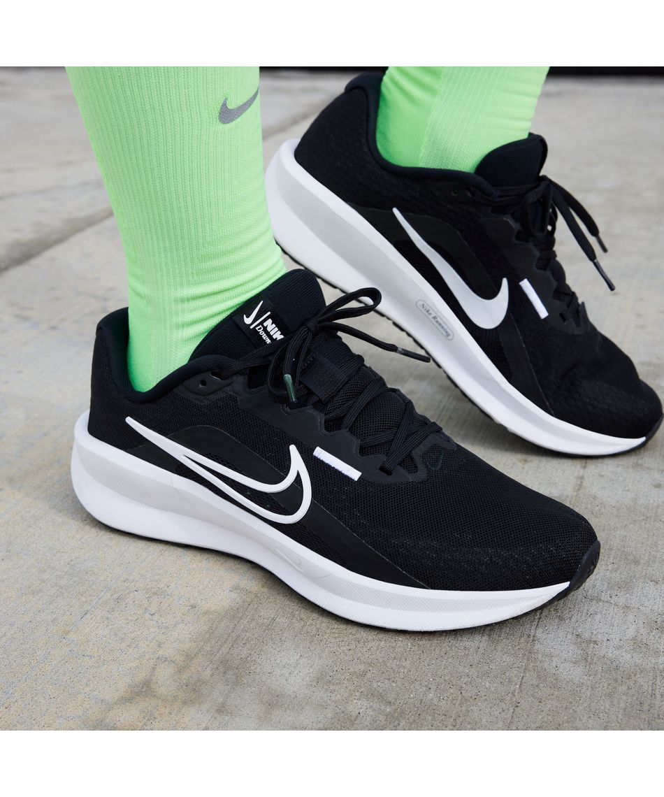 ランニングシューズ ダウンシフター 13 FD6476-001 | スポーツ用品なら