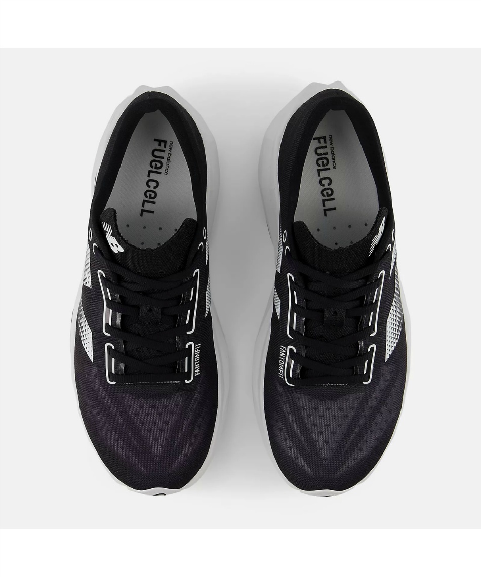 ランニングシューズ FuelCell Rebel v4 MFCXCS4 D | スポーツ用品なら