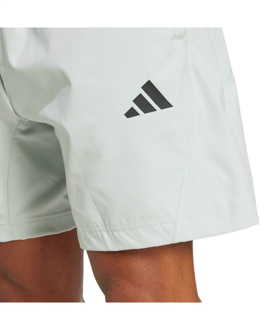 アディダス(adidas) ハーフパンツ シティエスケープ ウーブンショーツ