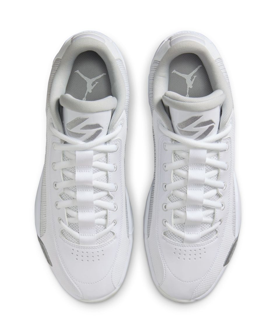 バスケットシューズ 25SU JORDANルカ．77 PF HF0819-100