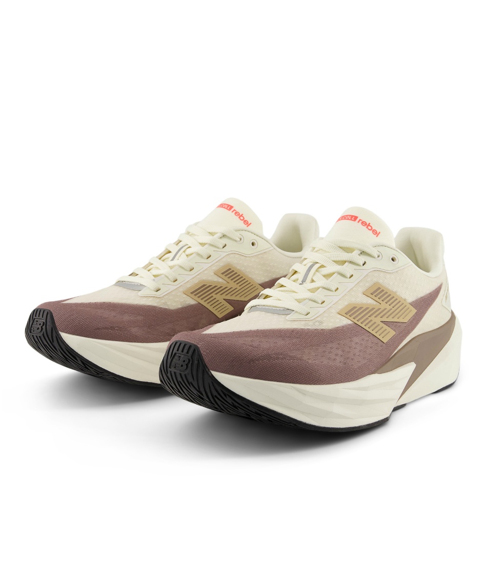 ニューバランス　FuelCell レベル　23、５センチ　ランニングシューズ 7月1日発売】□ ニューバランス(new balance) ランニング