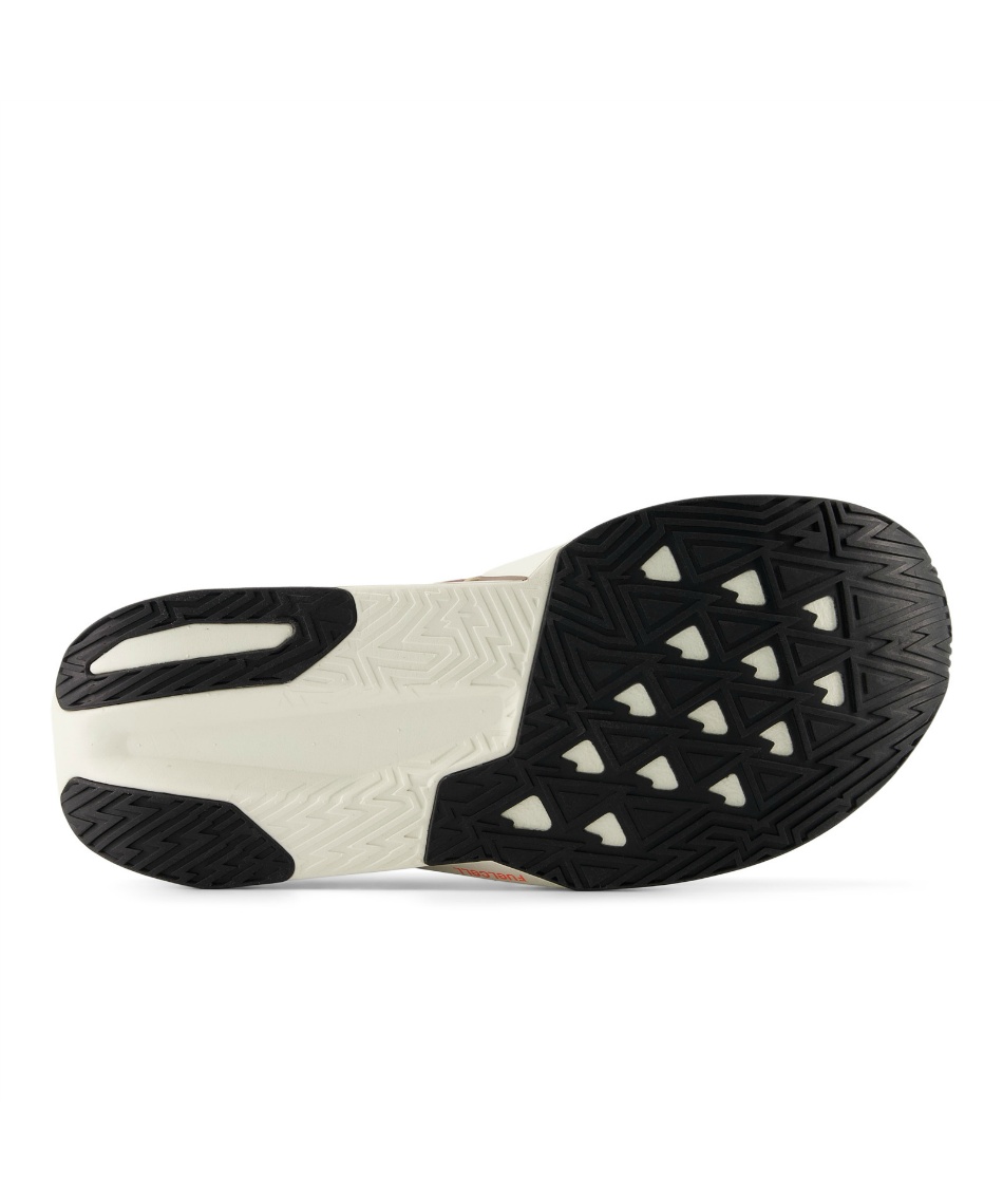 ランニングシューズ フューエルセル レベル v5 FuelCell Rebel v5