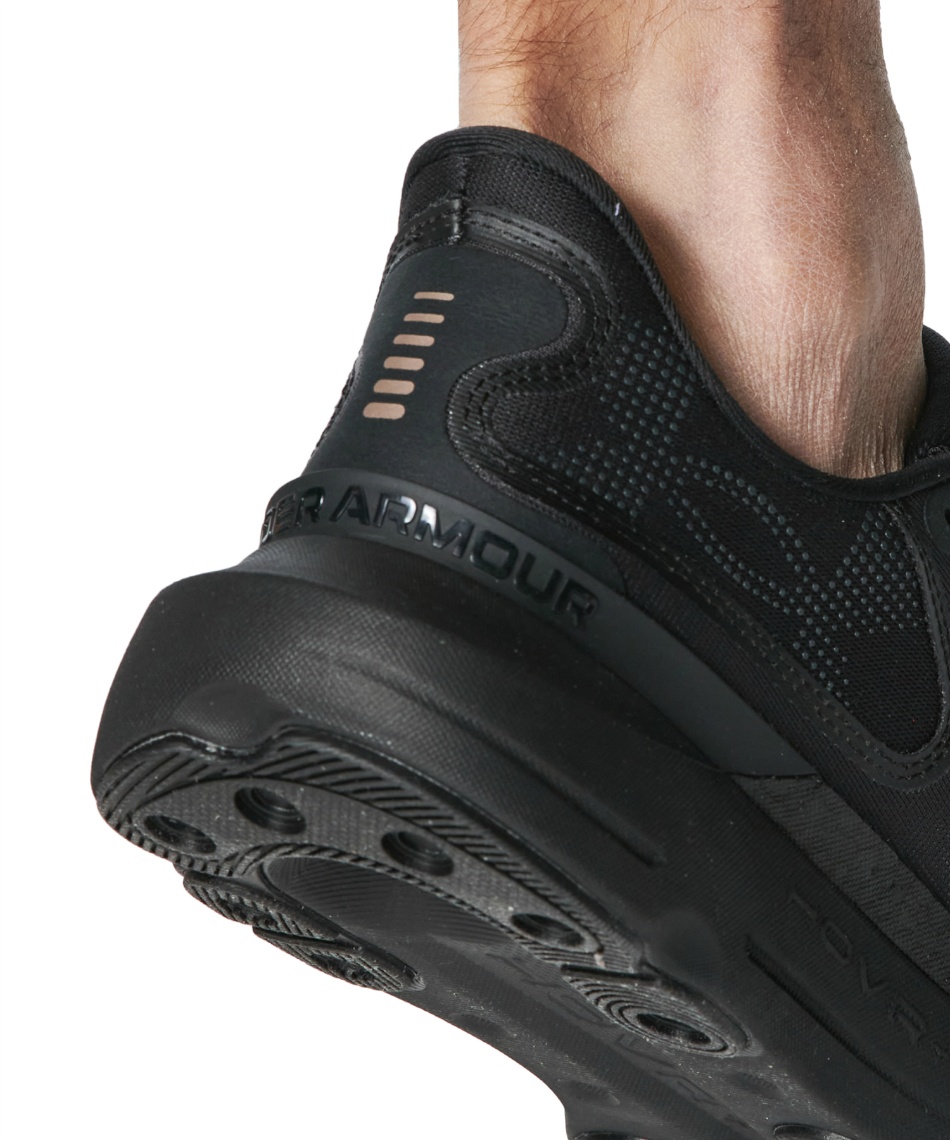 アンダーアーマー(UNDER ARMOUR) ランニングシューズ UA