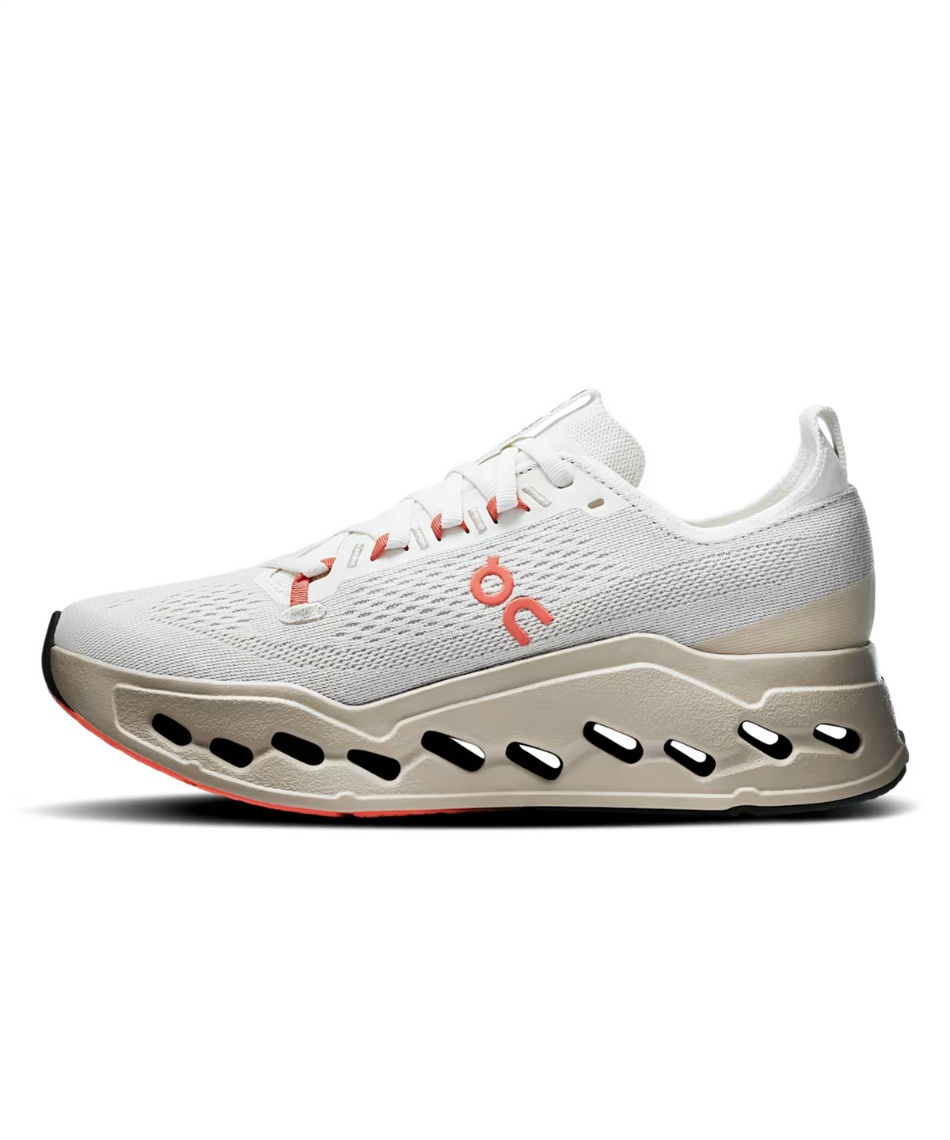 オン(On) ランニングシューズ クラウドサーファー マックス