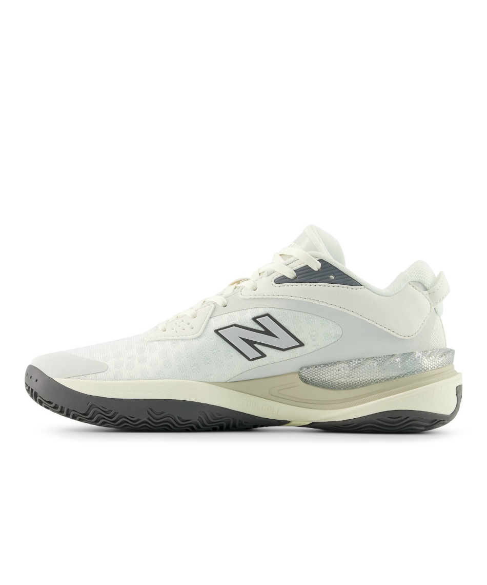 ニューバランス(new balance) バスケットシューズ FuelCell HESI LOW