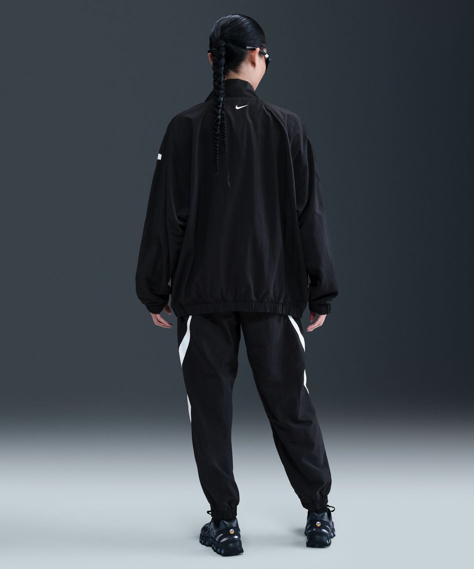 Nike イングランド代表 ウォームアップウェア 黒 Nike イングランド代表 ウォームアップウェア 黒 Nike イングランド