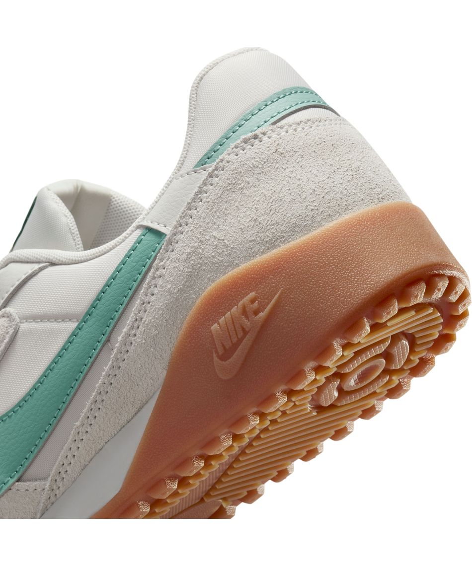ナイキ(NIKE) スニーカー 25HO テラマンタ スエード IM6483-001