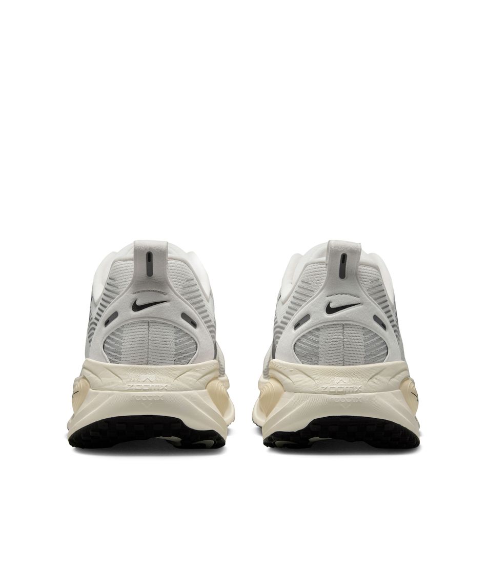 ランニングシューズ メンズ 25HO ズームボメロ 18 HM6803-101