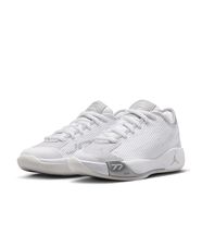 バスケットシューズ ルカ 77 Triple White IH0573-100 | スポーツ用品