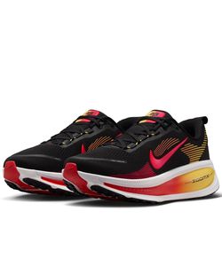 �l���|�C���g150pt �y���������z�i�C�L(NIKE) �����j���O�V���[�Y �����Y 26SP �Y�[���{���� 18 HM6803-016 BK�^BRCRIM 26�D0