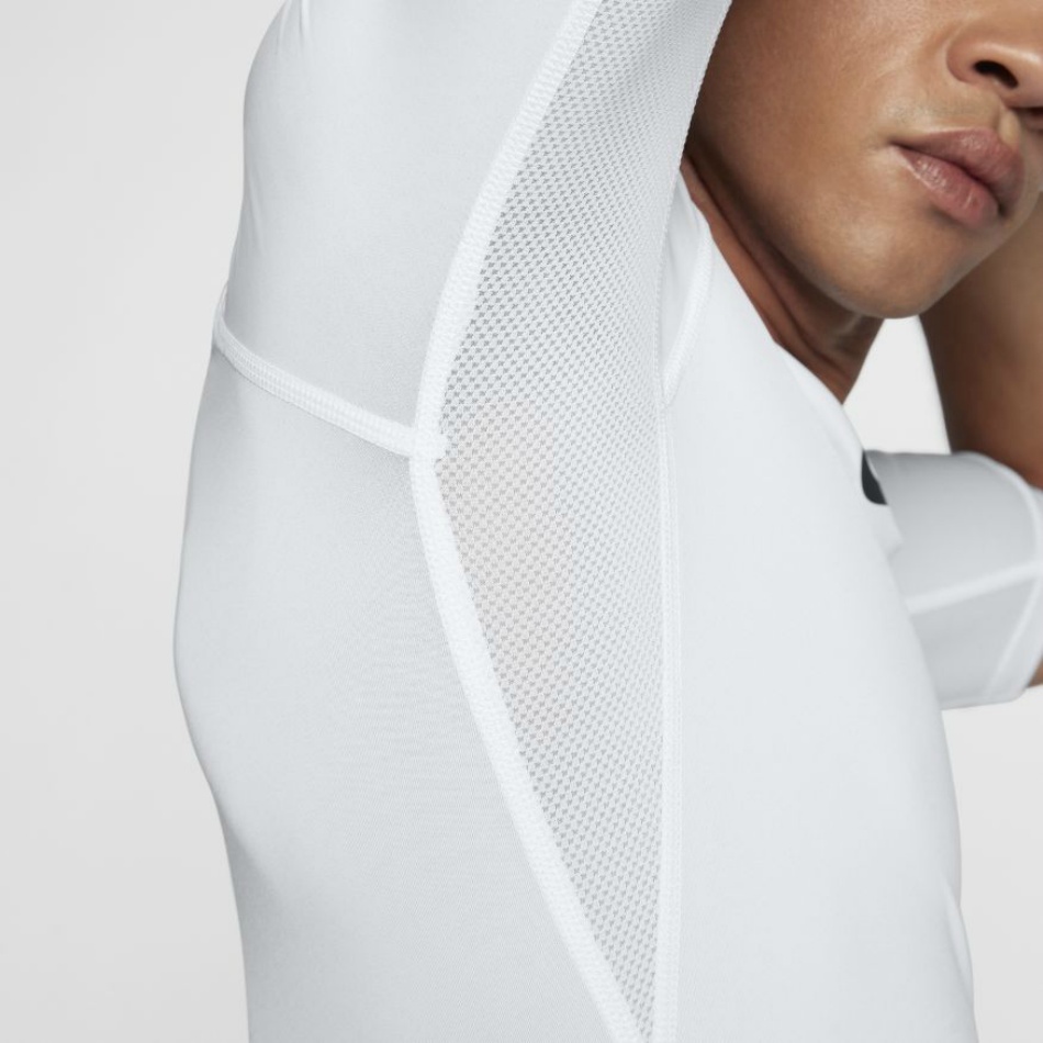 ナイキ Nike 機能インナー 半袖 Np コンプレッション S S トップ 8092 100 スポーツ用品ならヒマラヤオンラインストア 公式