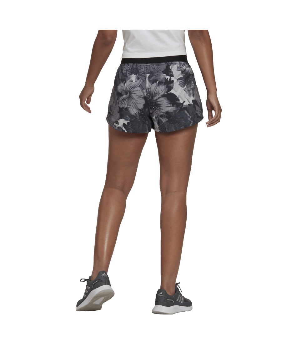 アディダス(adidas) ショートパンツ 総柄プリント ウーブン