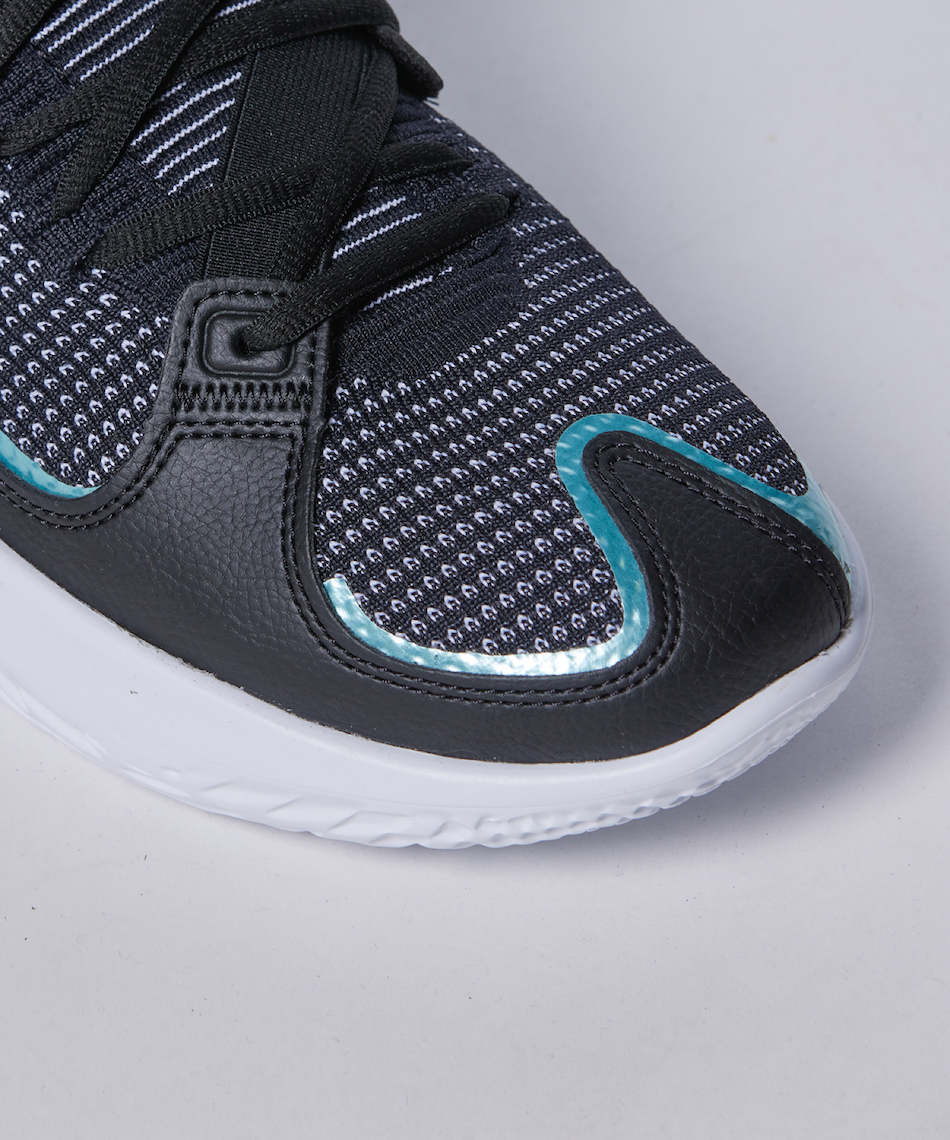 アンダーアーマー(UNDER ARMOUR) バスケットシューズ UA FLOW FUTR X 3