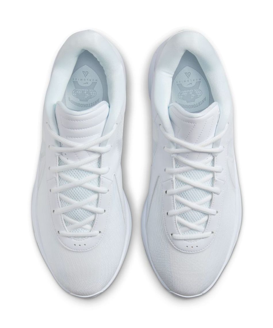 NIKE Zoom LIGHT サイズ6 バスケシューズ　24cm バスケットシューズ 24FA ZOOM FREAK ズーム フリーク 6 TB