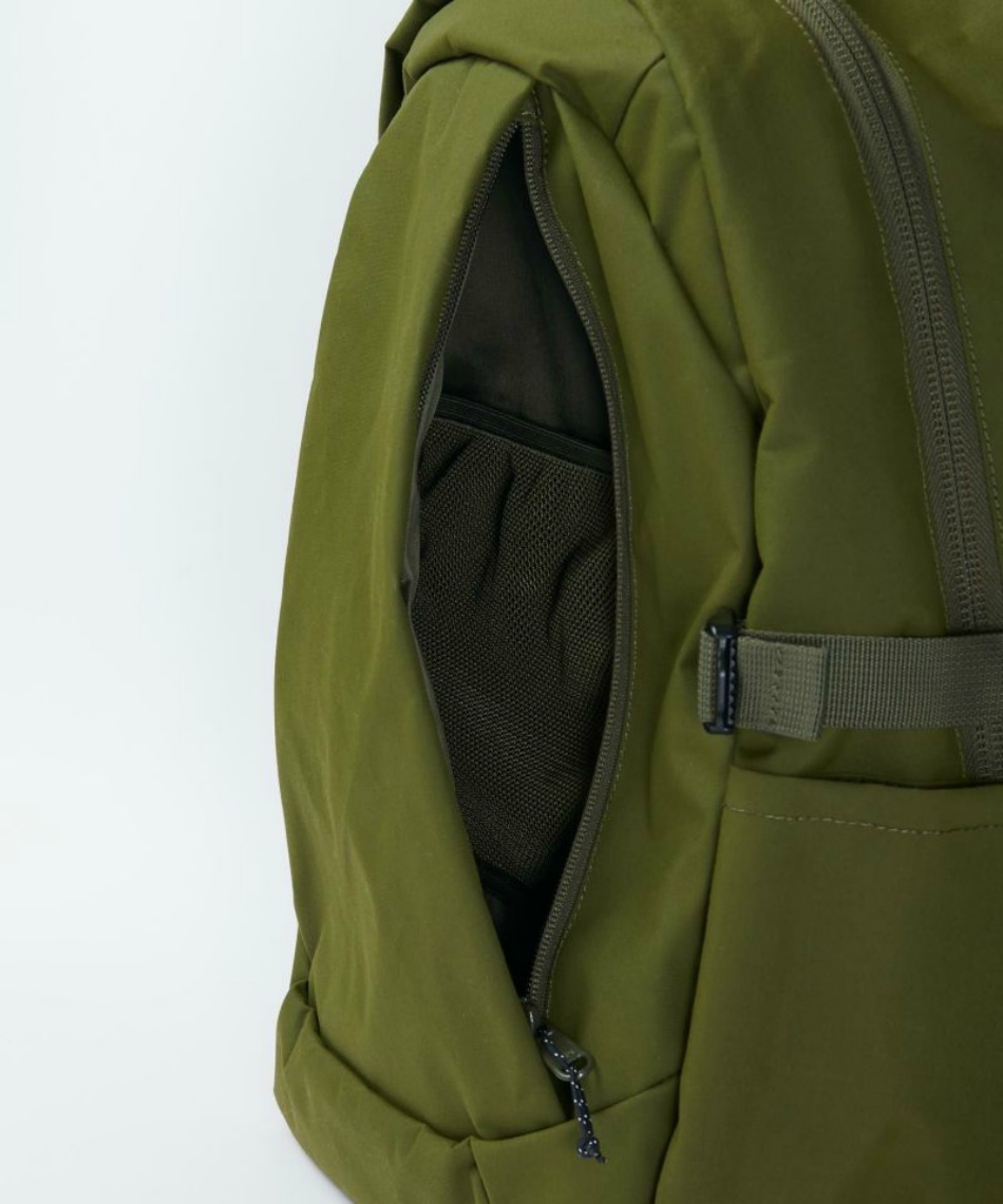 TAD GEAR　ファストパック　ライトスピード　MEグリーン　コーデュラ The Travel Tote - Emerald Green – MAISON de SABRÉ