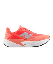 ランニングシューズ フューエルセル レベル v5 FuelCell Rebel v5