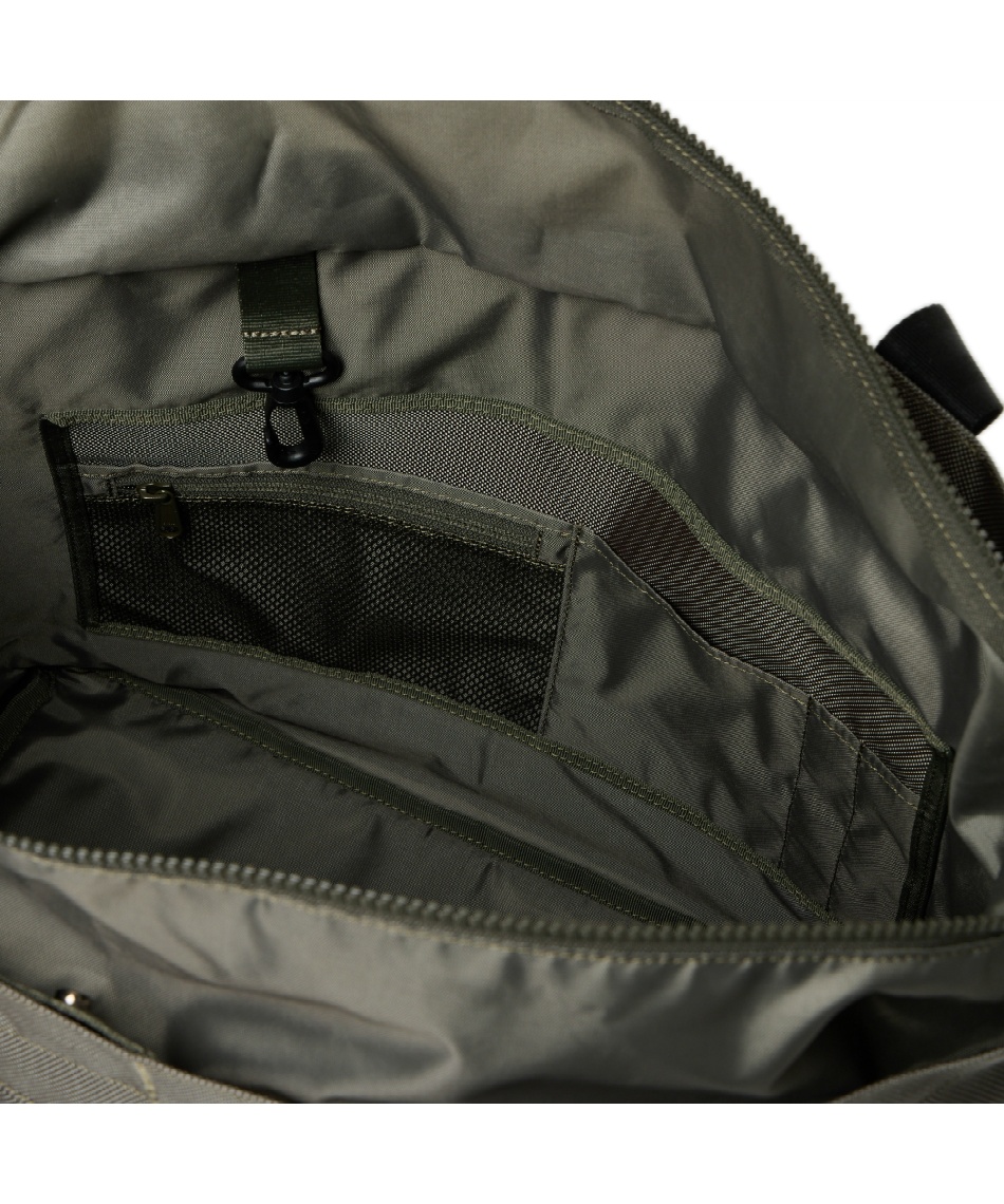 オリーブ トレーナーとトートバッグ ニューエラ(NEW ERA) トートバッグ GYM TOTE BAG OLIVE 14655355