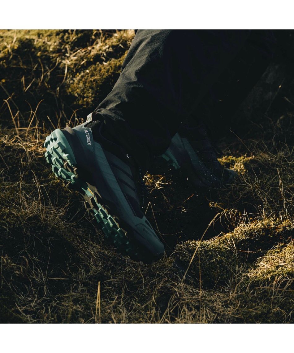 アディダス(adidas) トレッキングシューズ ゴアテックス ローカット