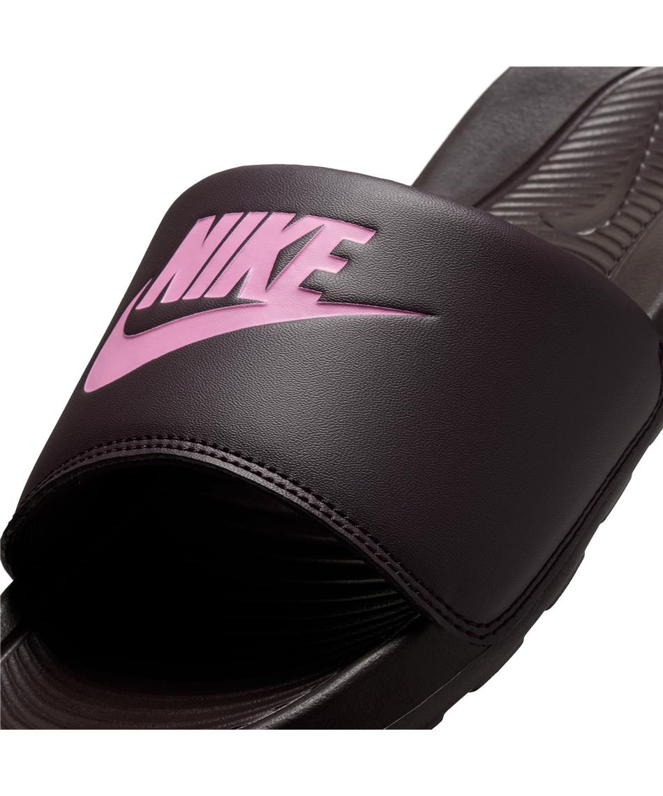 ♭ ナイキ(NIKE) シャワーサンダル ナイキ ビクトリー ワン スライド