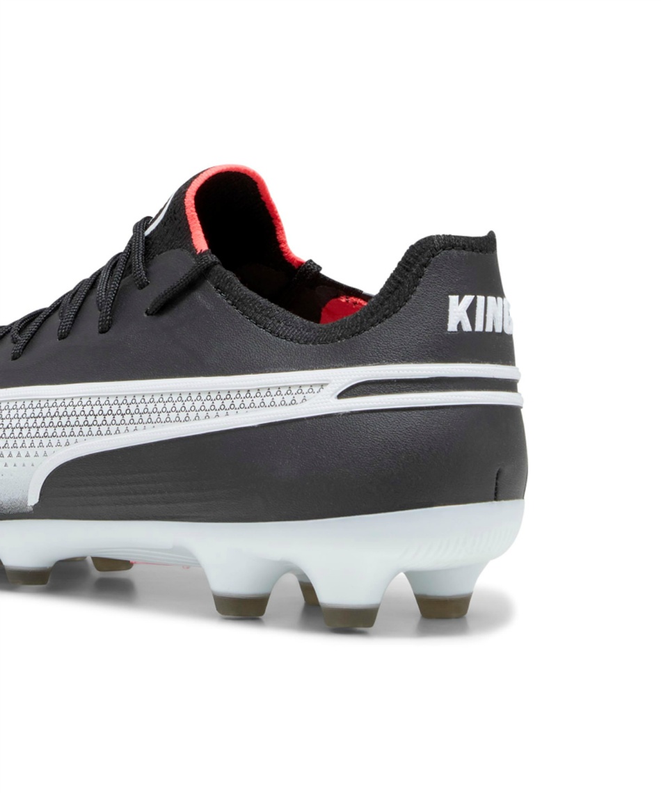 プーマ(PUMA) サッカースパイク プーマキングアルティメットHGAG
