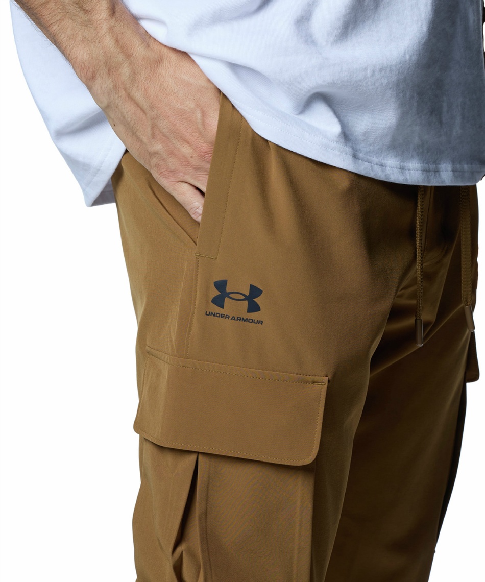 ロングパンツ UA Vibe Woven Cargo Pants 1386558-498