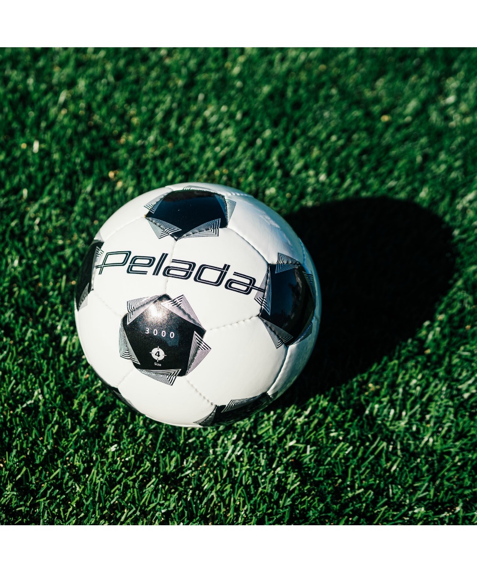 最新モデル】サッカーボール 4号 検定球 ペレーダ3000 手縫い