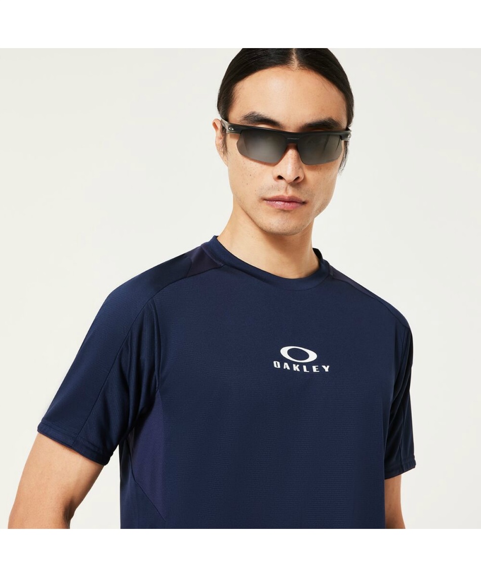 関送無料 Oakley オークリー ロゴ 半袖 Tシャツ 限定デザイン 楽天市場】【メール便送料無料/オススメ価格】オークリー