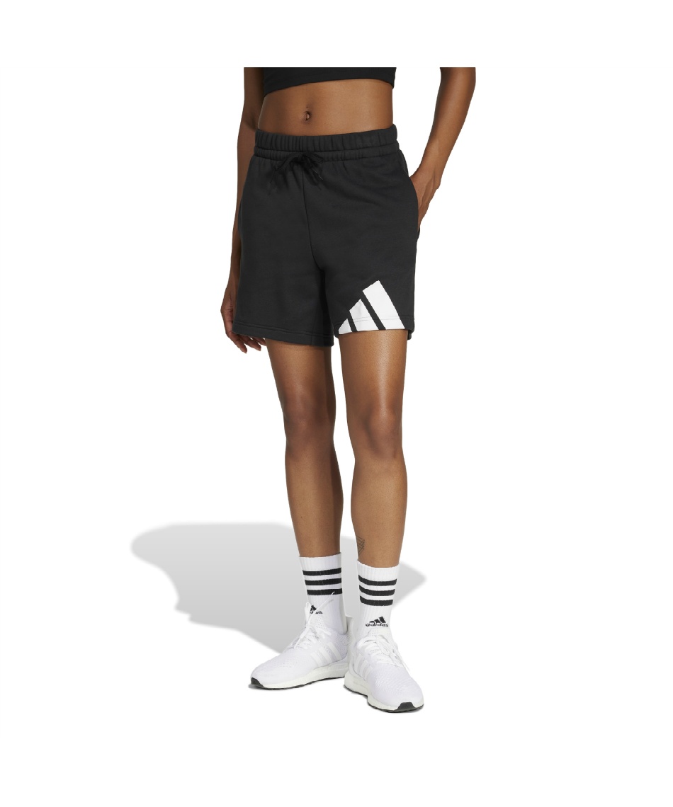 アディダス(adidas) スウェット ショートパンツ エッセンシャル