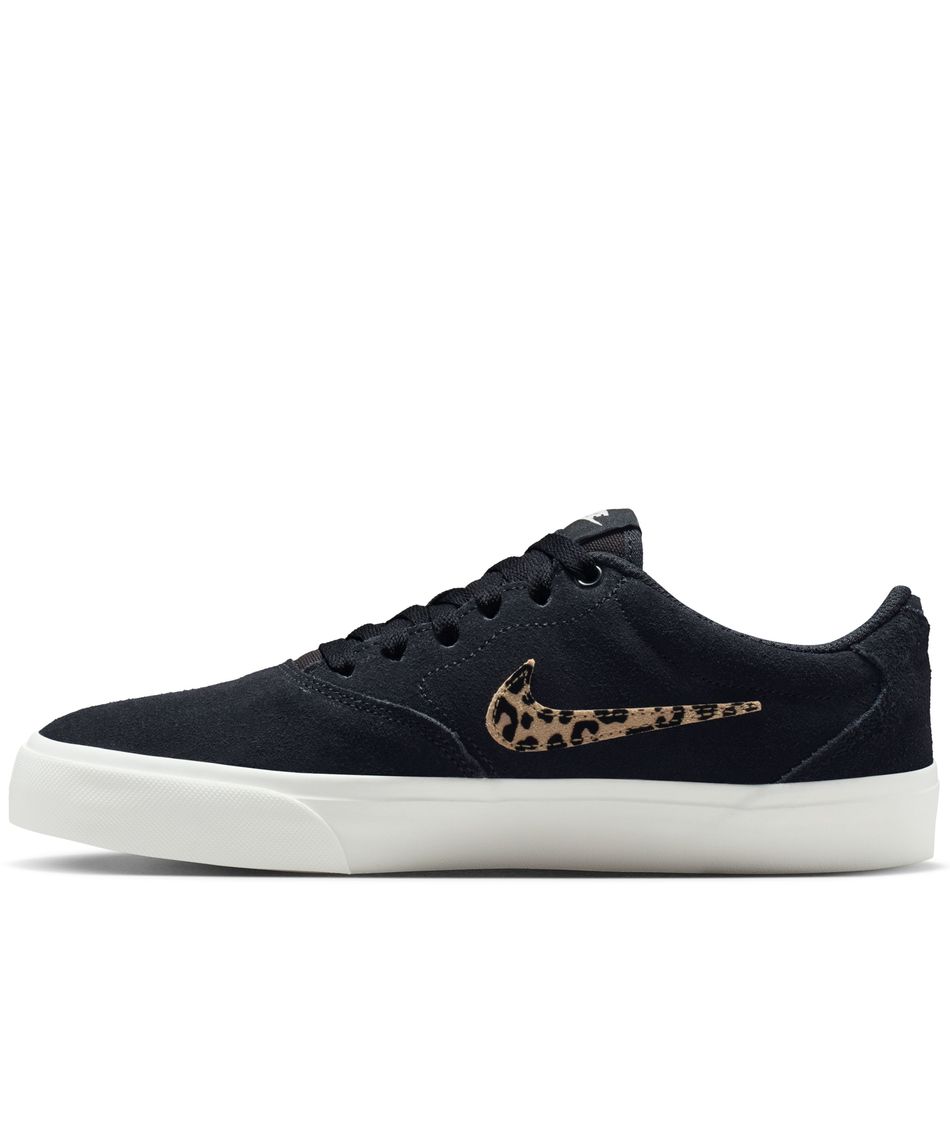 スニーカー 25HO チャージ スエード SE IM7348-001 | スポーツ用品なら