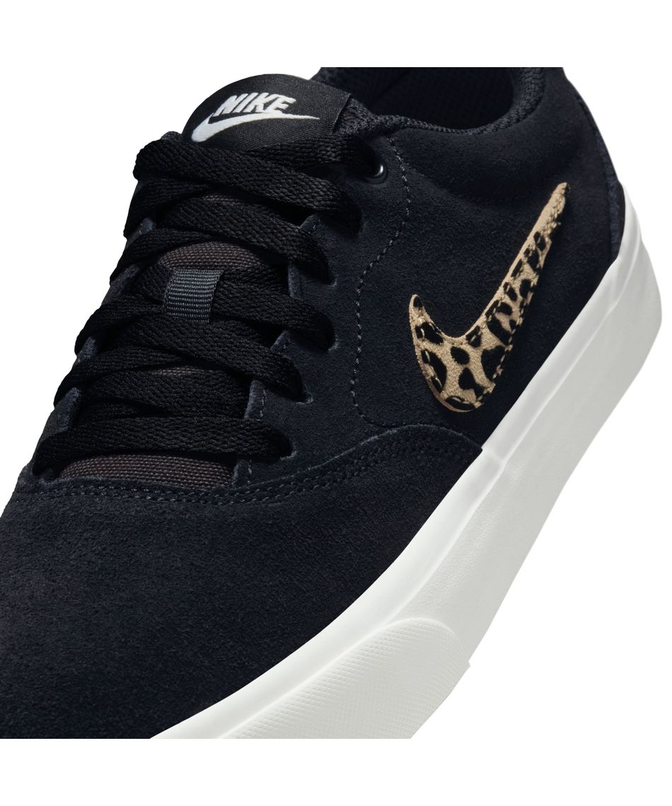 Nike ブラック スエード スニーカー スニーカー 25HO チャージ スエード SE IM7348-001 | スポーツ用品なら