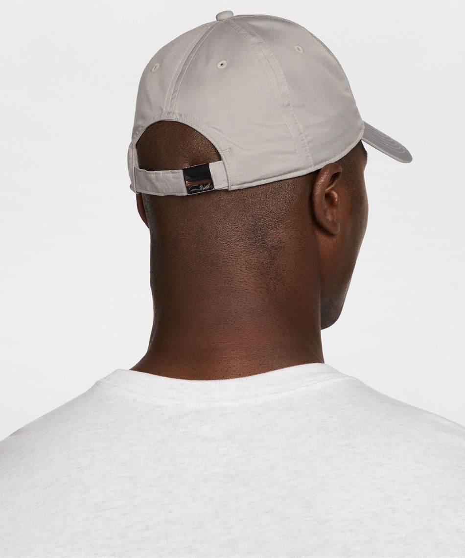 ナイキ(NIKE) 帽子 キャップ クラブ メタル スウッシュ キャップ