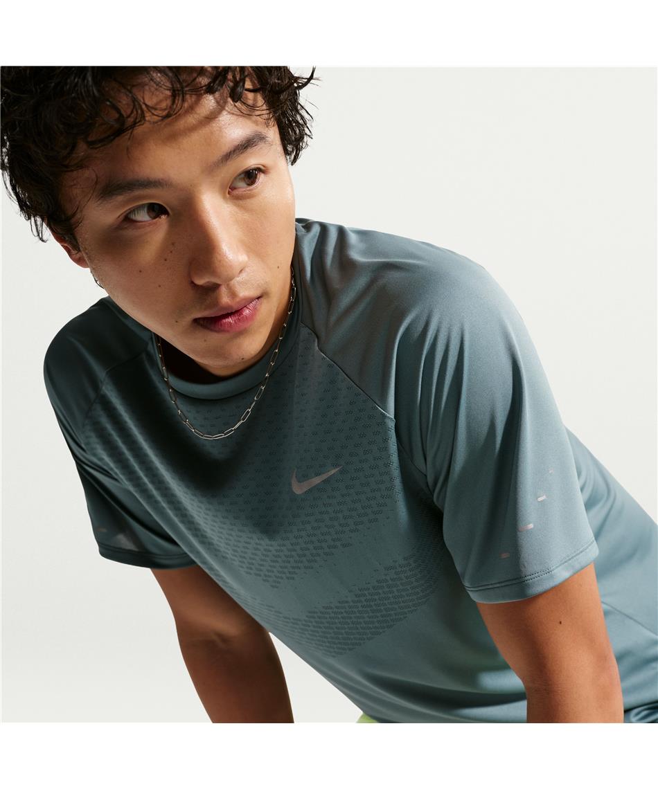 まき　NIKE　ランニング　テックニット　Tシャツ　Mサイズ ナイキ(NIKE) ランニングウェア Tシャツ 半袖 DFADV ストライド 半袖T