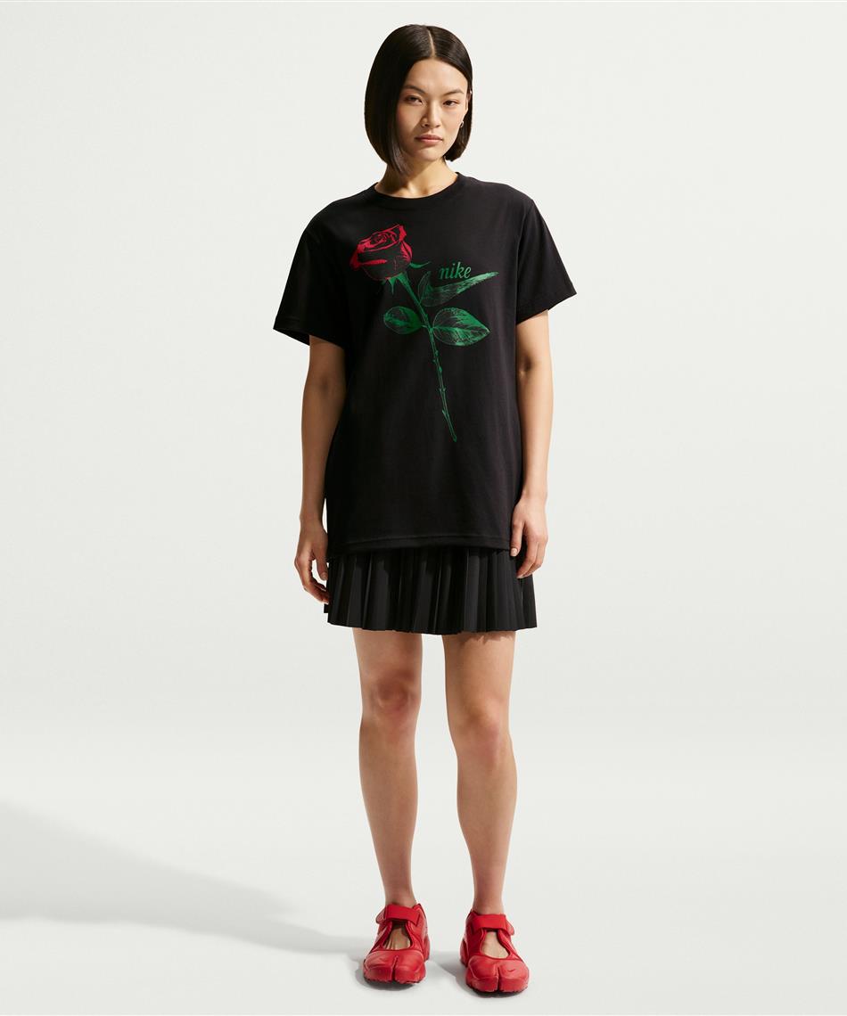 OURSローズさん着用　Nike 90s Tシャツ Sブラック ナイキ(NIKE) Tシャツ 半袖 NSW CLASSICローズ 半袖T IR7827-010