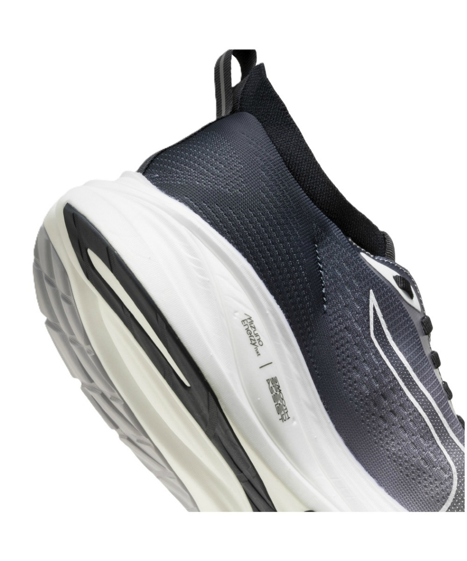 9月4日発売】 ミズノ(MIZUNO) ランニングシューズ ミズノネオゼン2