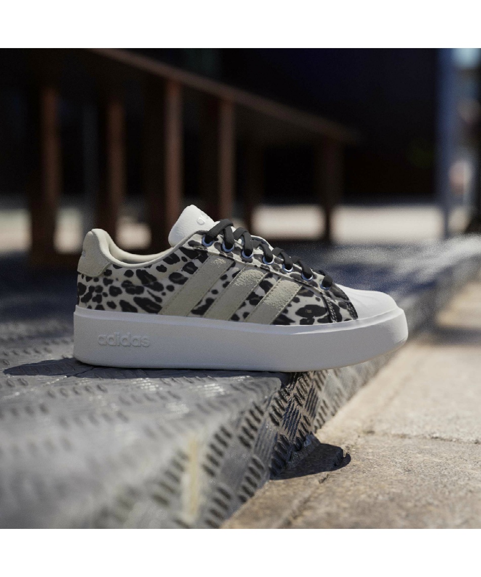アディダス(adidas) スニーカー ストリートトーク ボールド STREETTALK
