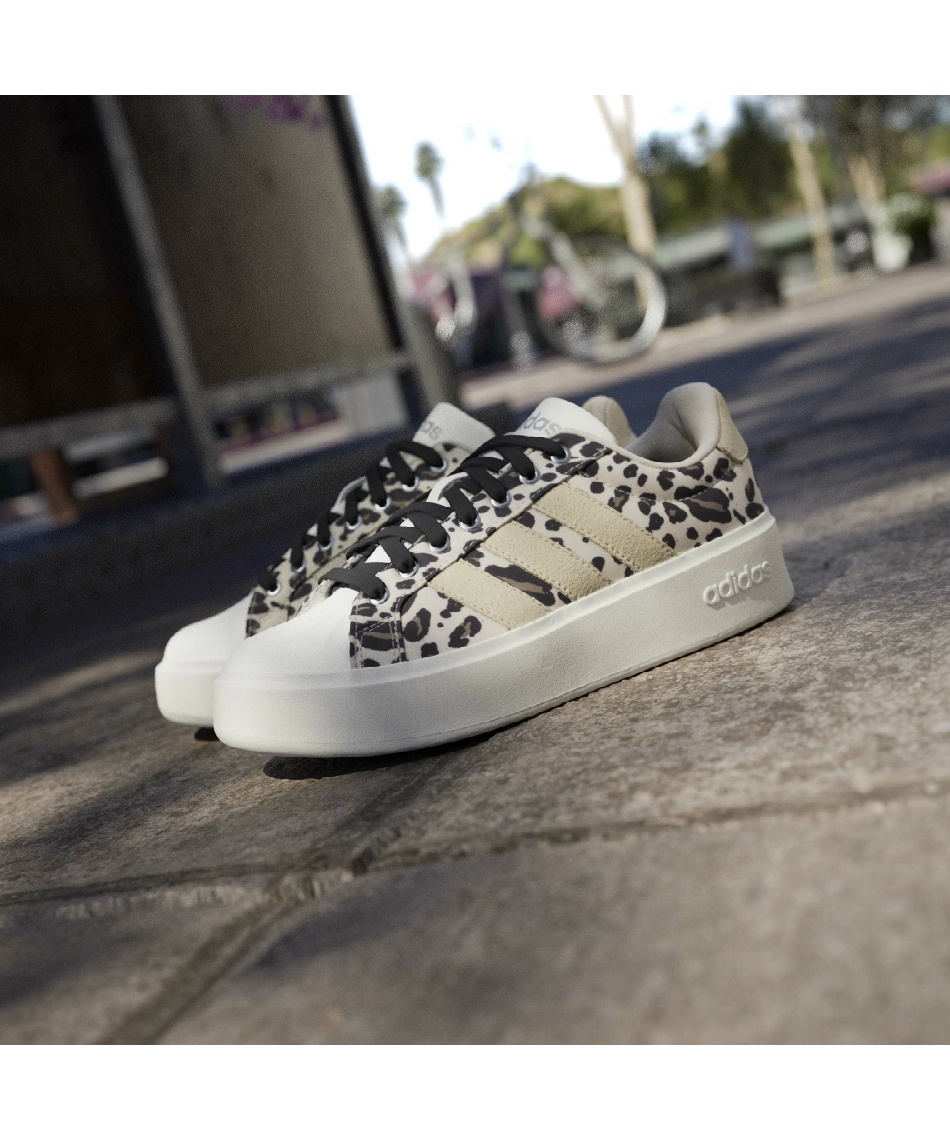 アディダス(adidas) スニーカー ストリートトーク ボールド STREETTALK