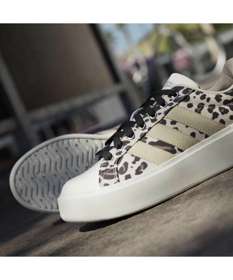 アディダス(adidas) スニーカー ストリートトーク ボールド STREETTALK