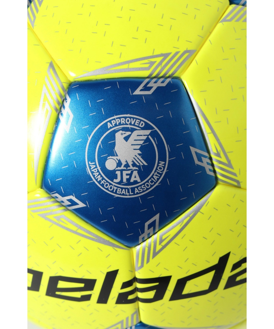 【数量限定希少】【美品】モルテン サッカーボール 4号 検定球 ペレーダ5000 モルテン（molten）（キッズ）サッカーボール 4号球 (小学校用